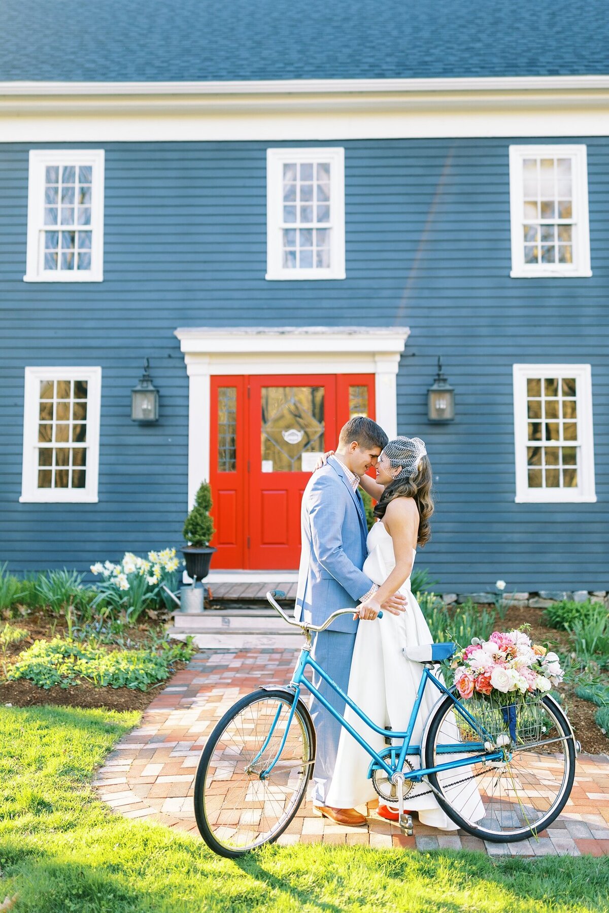 Vintage-New-England-Wedding-Inspiration-Maine-Photography_0042