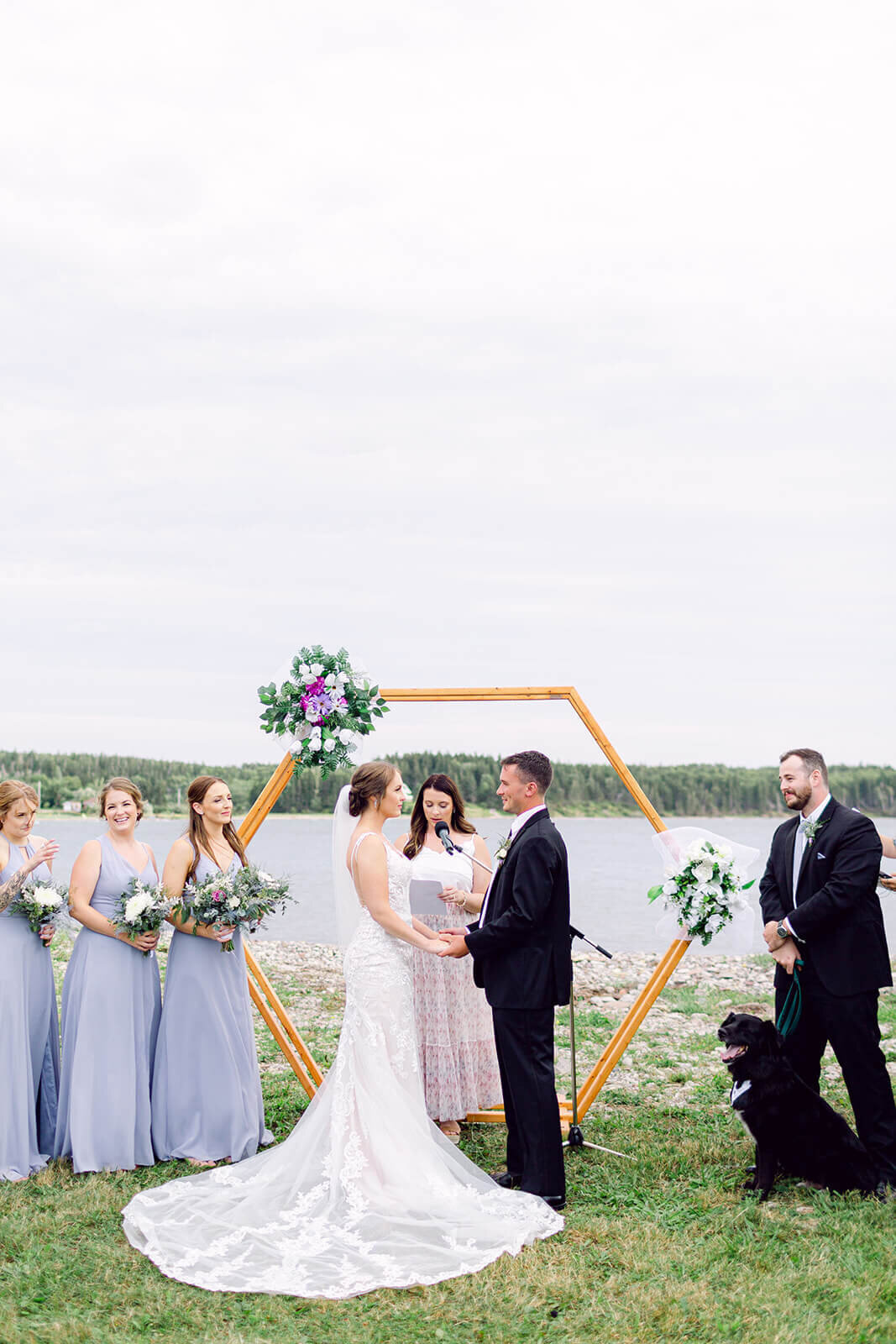 Alyssa-Marie-Photography-wedding-day-Cape-Breton-at-alter