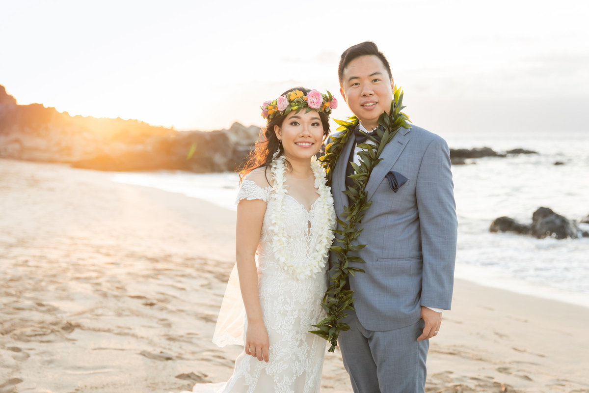 Maui wedding photography couple