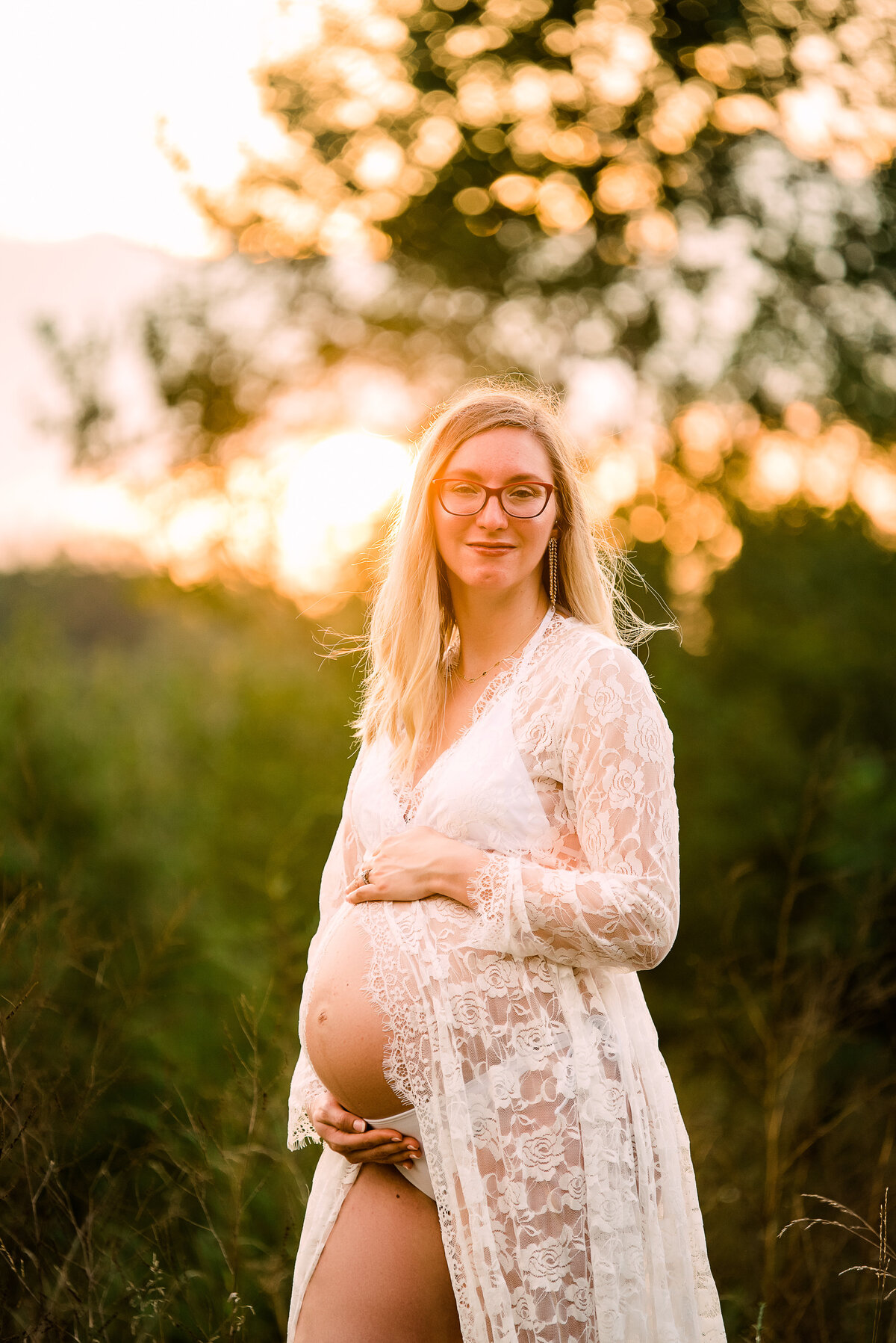 maternity photography in Crawfordsville IN, baby bump photographer, pregnancy photoshoot Crawfordsville IN