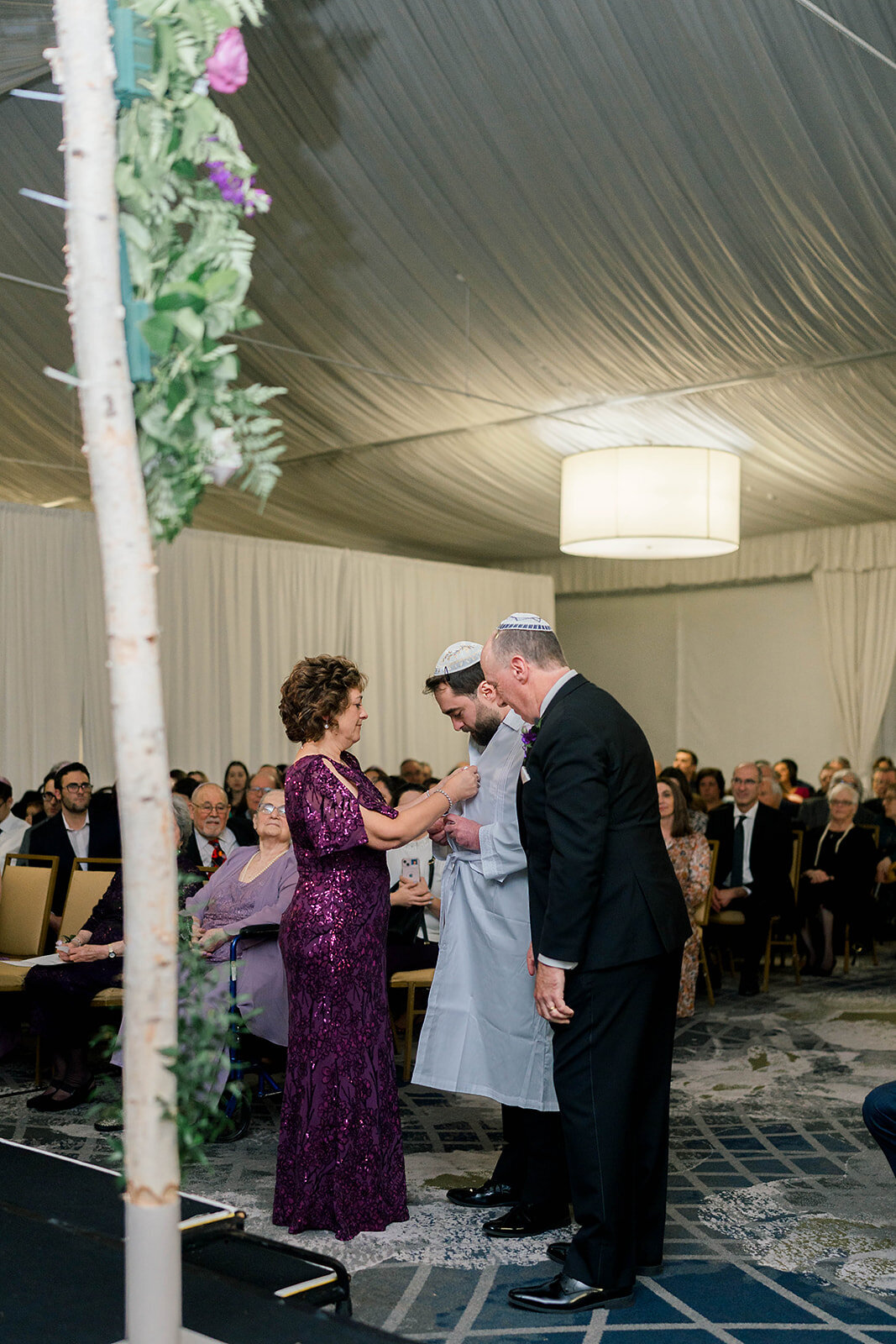 Eliana-Melmed-Photography-Chicago-LosAngeles-Jewish-WeddingPhotography-Chuppah-00073