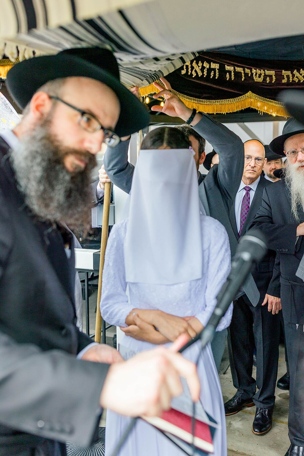 Eliana-Melmed-Photography-Chicago-LosAngeles-Jewish-WeddingPhotographer-CarmiKalman-Chuppah-00122