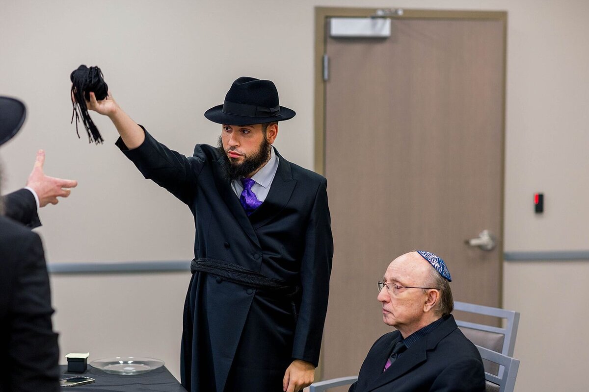 Eliana-Melmed-Photography-Chicago-LosAngeles-Jewish-WeddingPhotographer-CarmiKalman-Tisch-00081