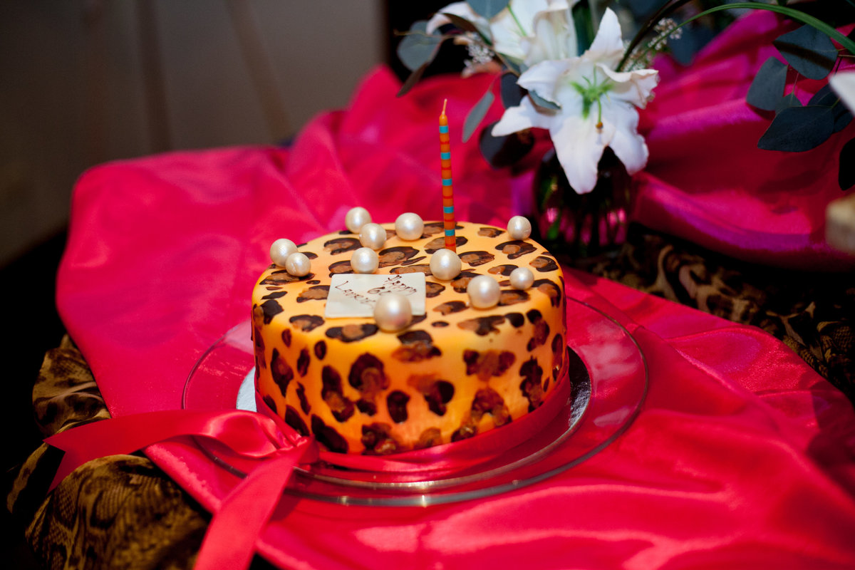 leopard print birthday cake by tami coe bakery