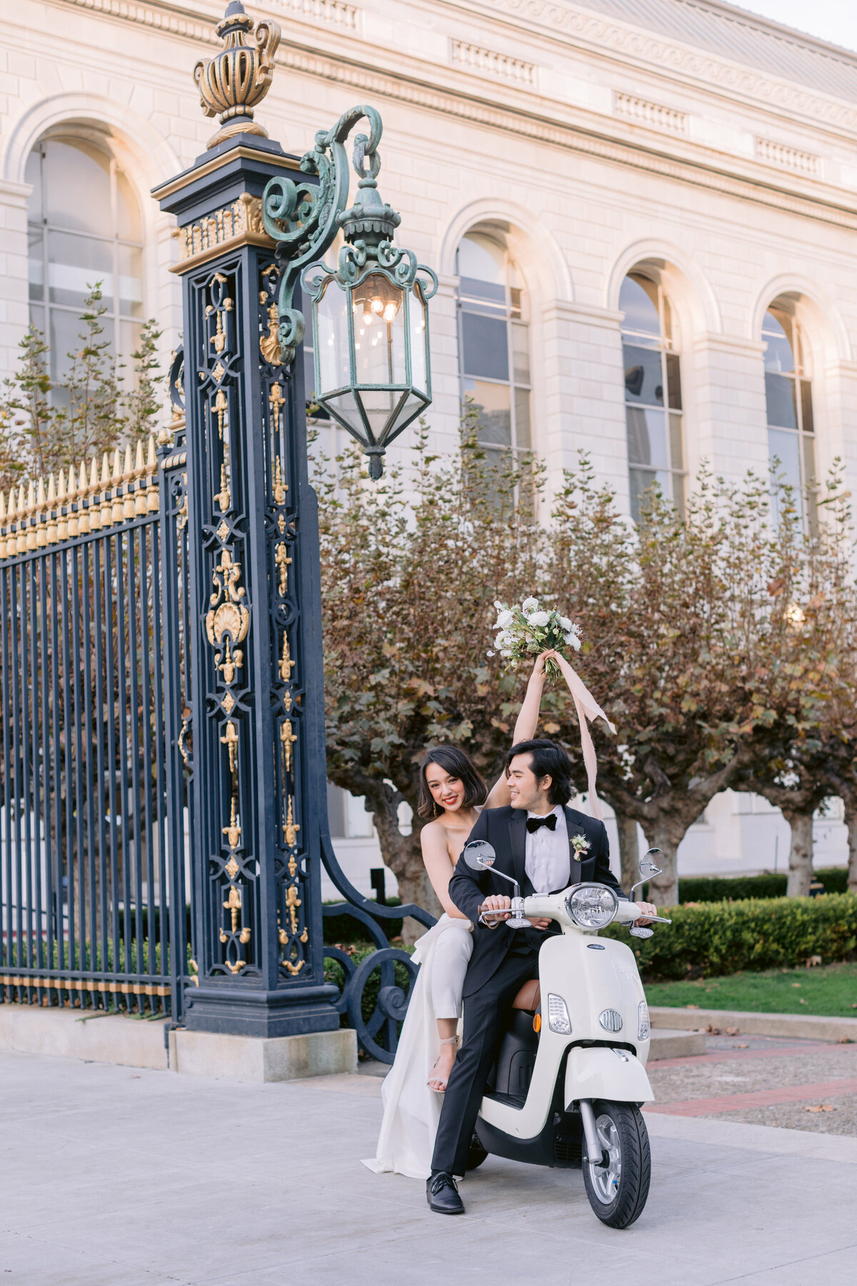 San_Francisco_City_Hall_wedding_getway_car_scooter-071