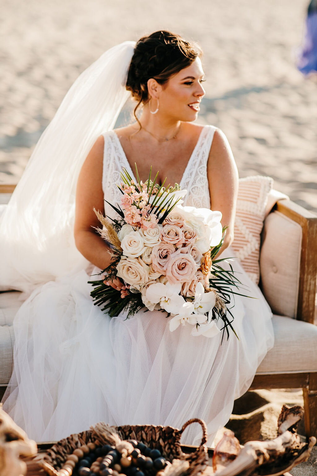 beach-weddings-in-delaware-bride-in-lounge
