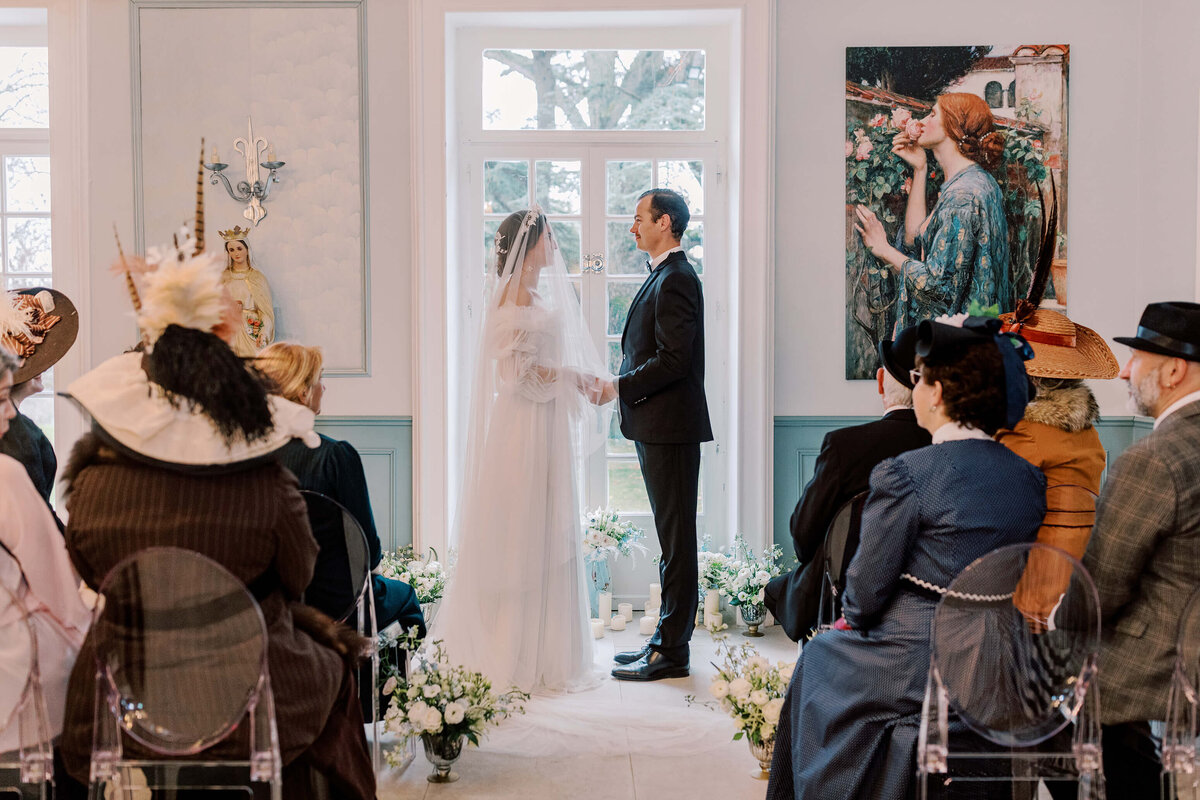 Winter Wedding at Chateau Saint-Joseph - Jeanette Merstrand Photography - Victoria Engelen Flowers_0052