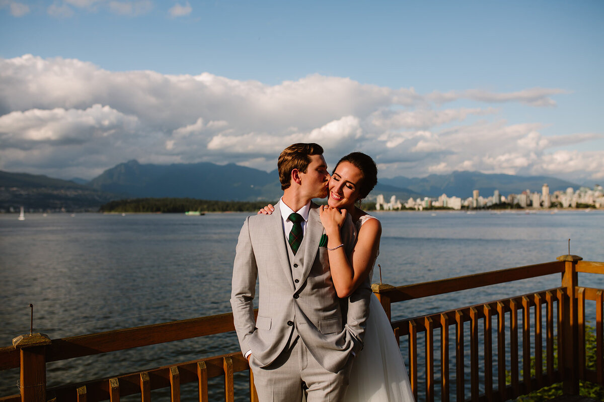 vancouver-elopement-wedding-photography