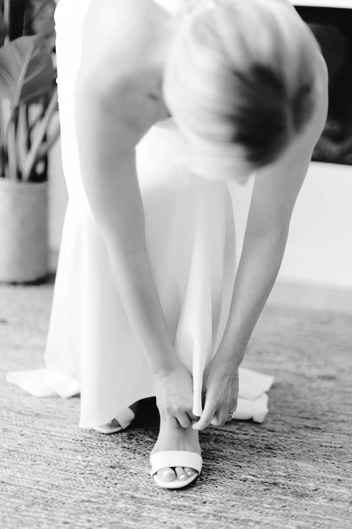 Katherine & Jean-Louis wedding - LDR Ph-183-zw Hotel de Blanke Top Beachclub Moio Strand Beach Wedding
