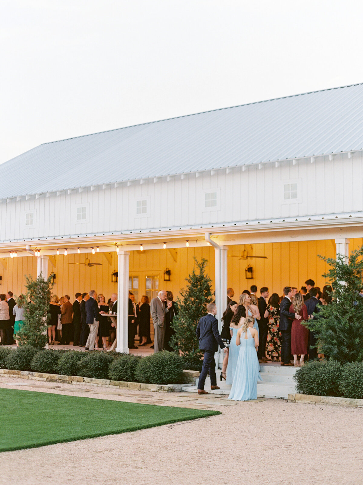 the-farmhouse-wedding-houston-texas-wedding-photographer-mackenzie-reiter-photography-80