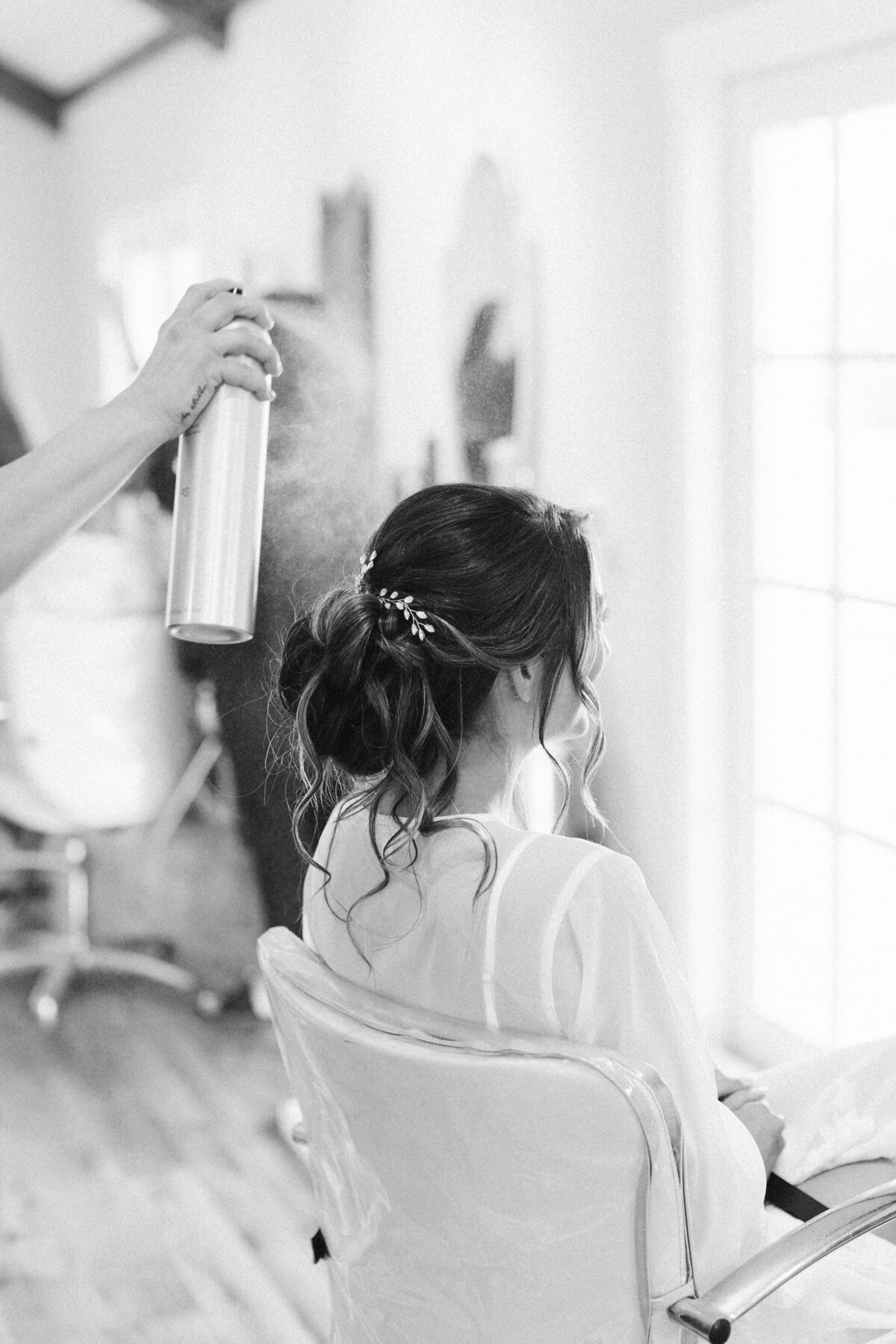 hair-spraying-brides-hair