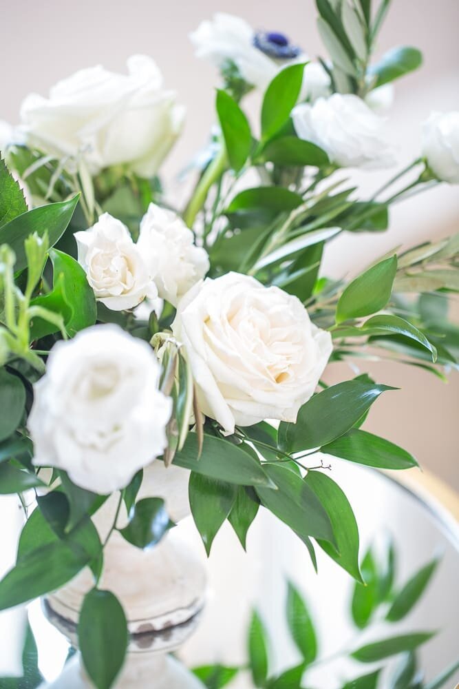 white-wedding-florals