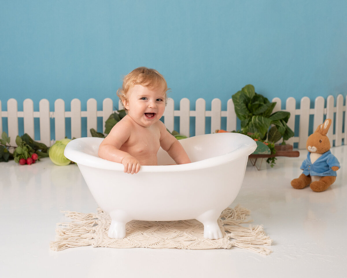 Baby bath tub portrait session in Houston