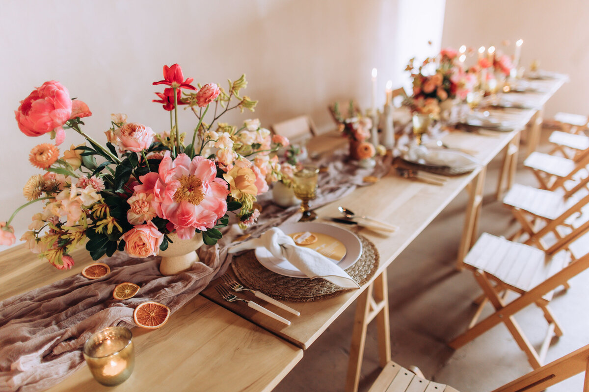 styled tablescape wedding, studio fleurette, minnesota wedding florist