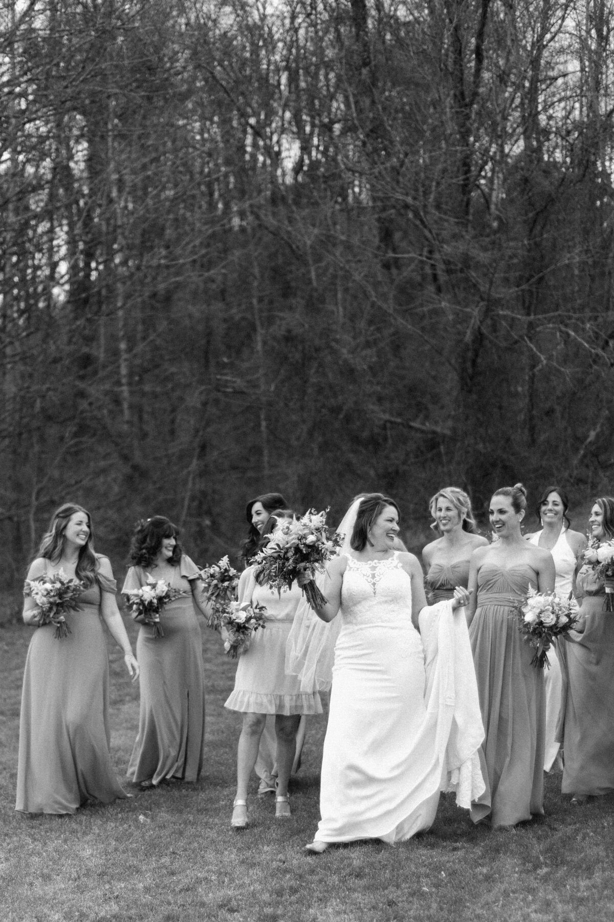 Julie and Robert Wedding Day - The Stables at Strawberry Creek - East Tennessee Wedding Photographer - Alaina René Photograhpy-15