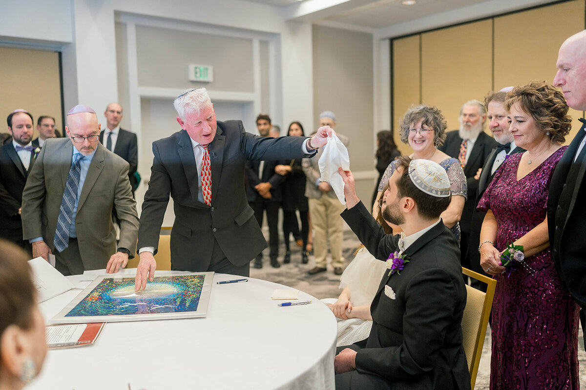 Eliana-Melmed-Photography-Chicago-LosAngeles-Jewish-WeddingPhotography-Ketubah-00112