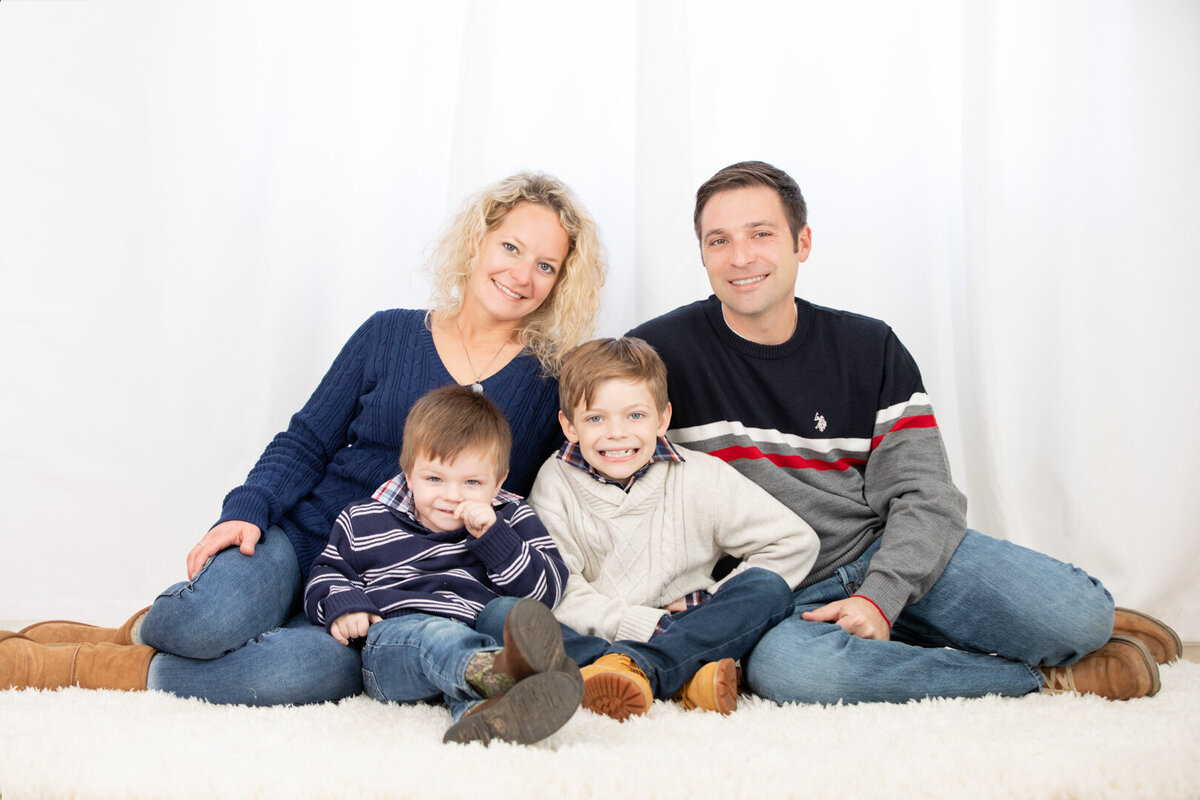 Family Portraits - Portrait Studio - Family Photographer