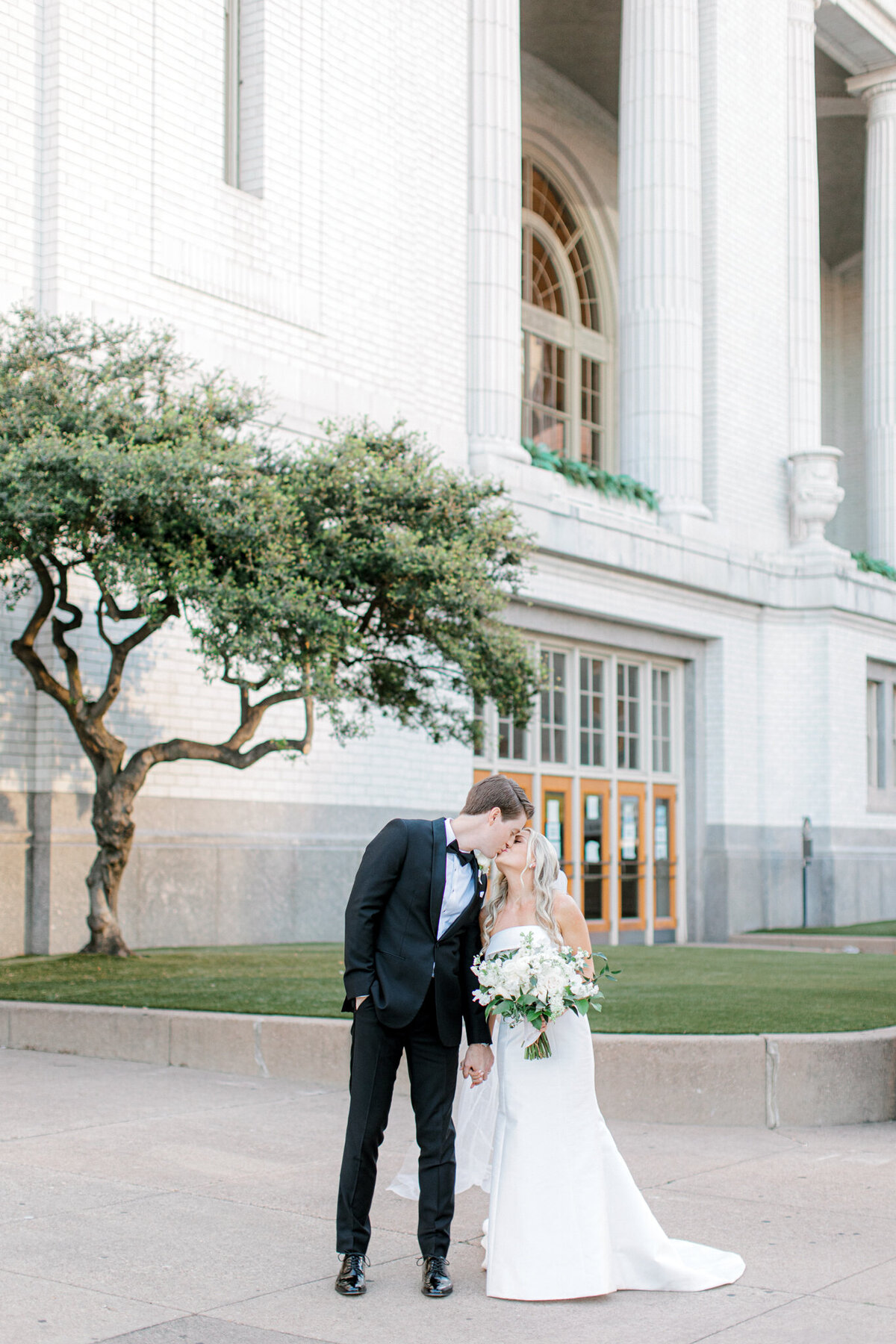 Madison & Michael's Wedding at Union Station | Dallas Wedding Photographer | Sami Kathryn Photography-148