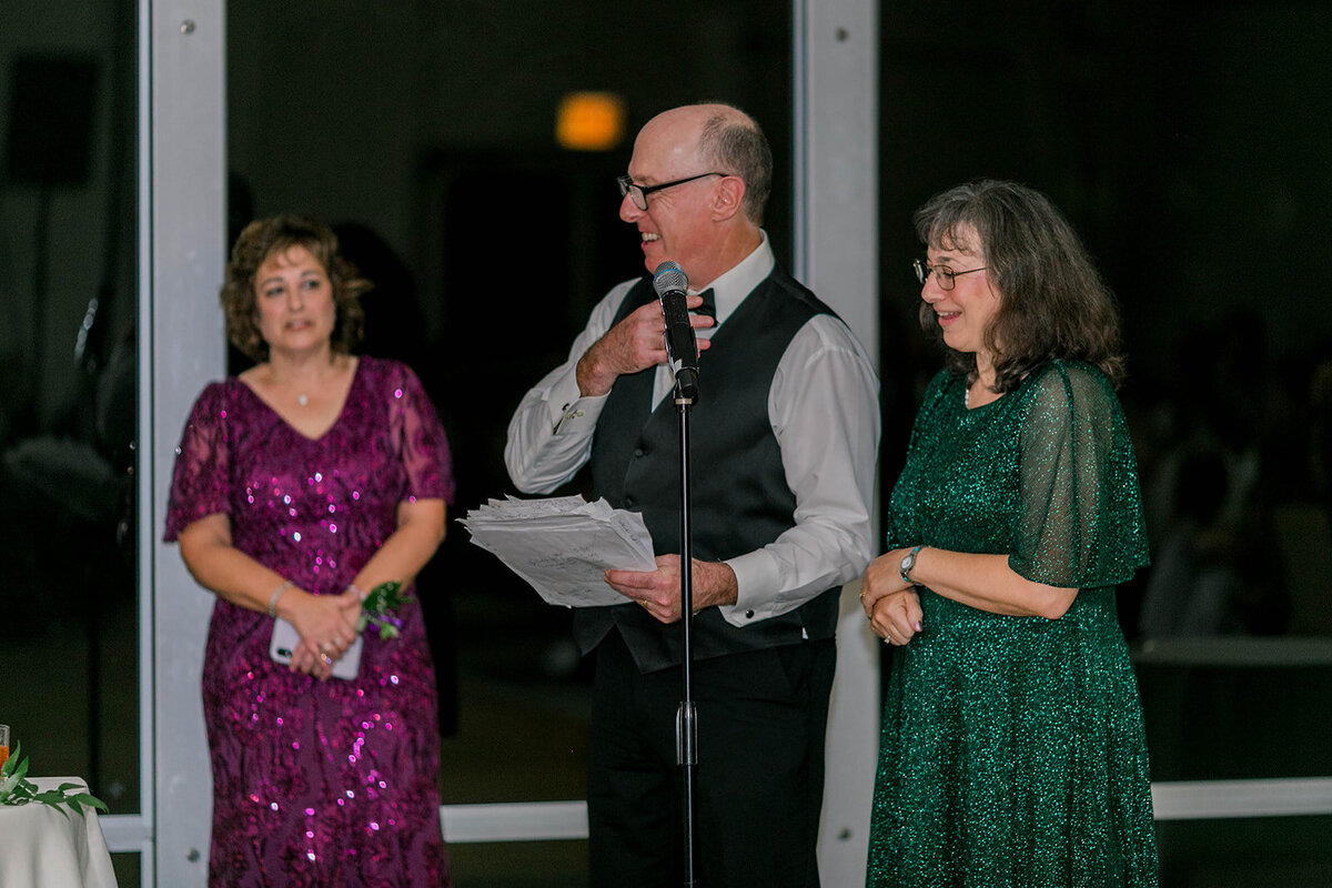 Eliana-Melmed-Photography-Chicago-LosAngeles-Jewish-WeddingPhotography-DInnerSpeeches-00061
