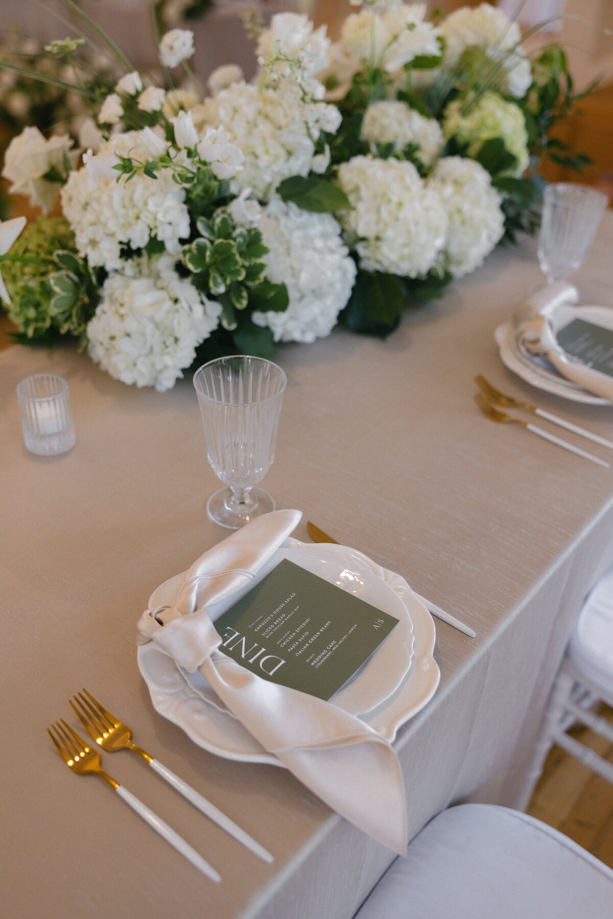 16 Ashley and Skyler Wedding previews-5