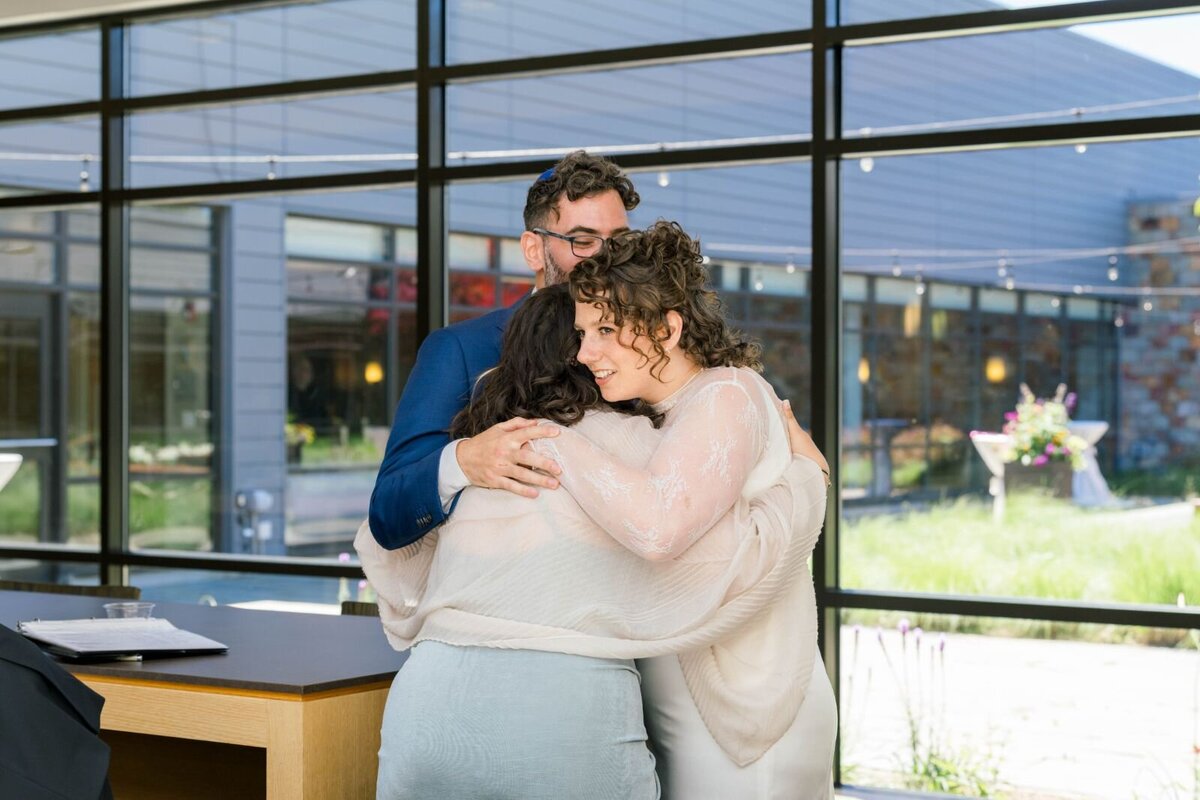 Eliana-Melmed-Photography-Chicago-LosAngeles-Jewish-WeddingPhotography-ShulaNoah-Ketubah-00099