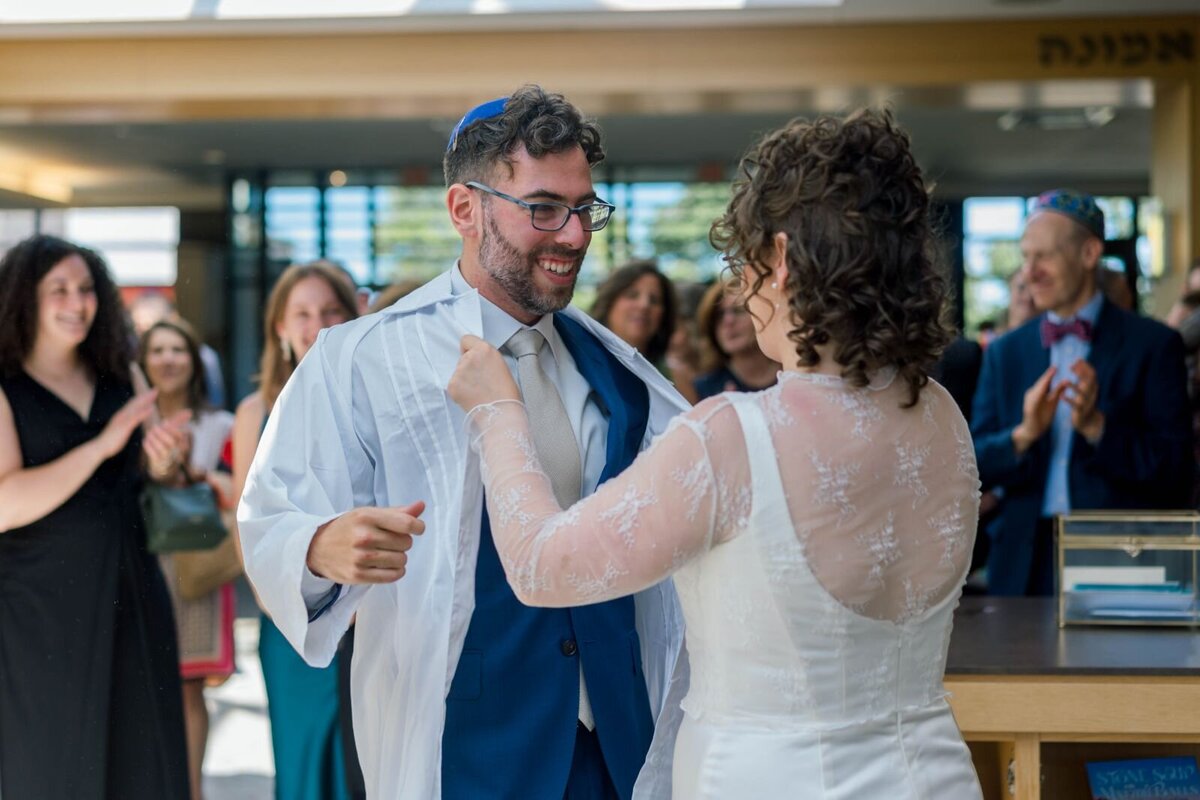 Eliana-Melmed-Photography-Chicago-LosAngeles-Jewish-WeddingPhotography-ShulaNoah-Tisch-00200