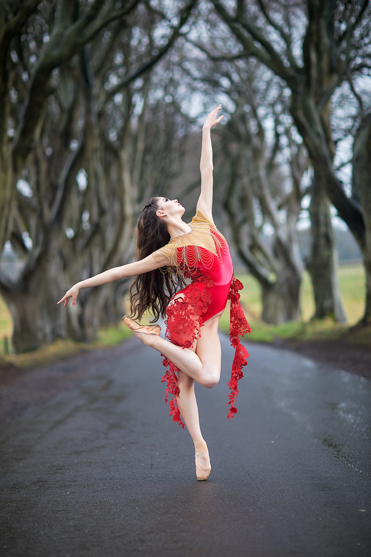 ballet dancer in northern ireland dark hedges dance photographer collette mruk