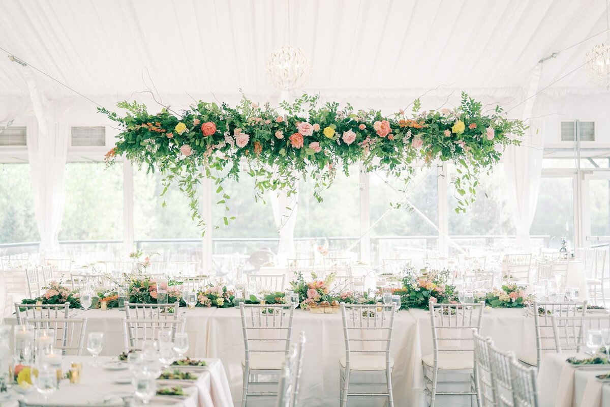 hanging-floral-installation-sarah-sunstrom-photography-monte-bello-estate-wedding