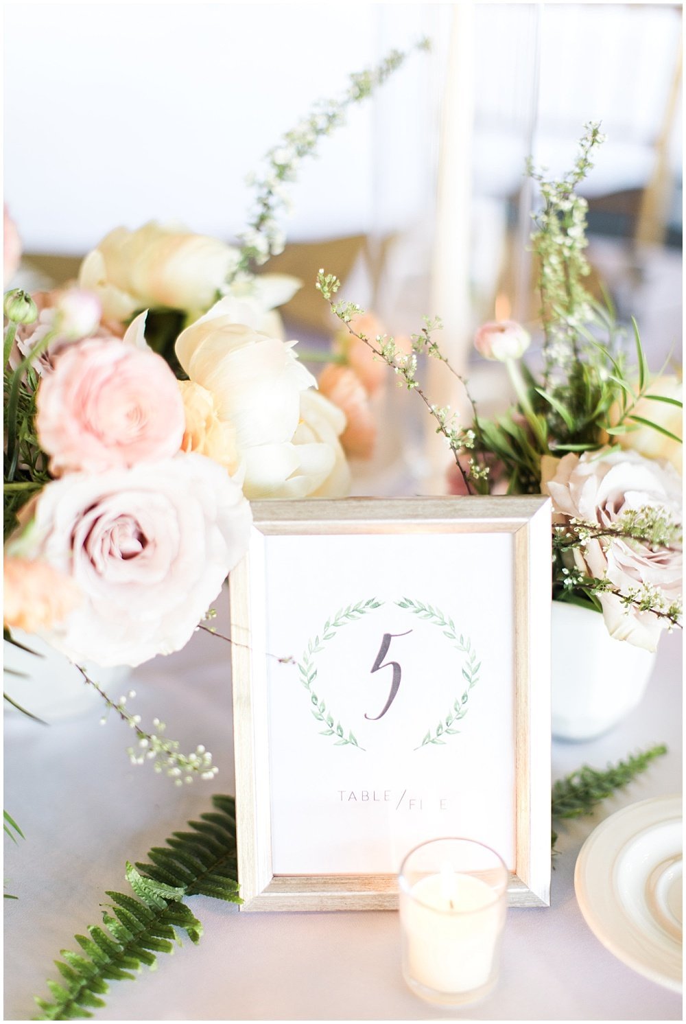 Spring-Floral-Willows-On-Westfield-Lodge-Wedding-Ivan-Louise-Images-Jessica-Dum-Wedding-Coordination_photo_0016
