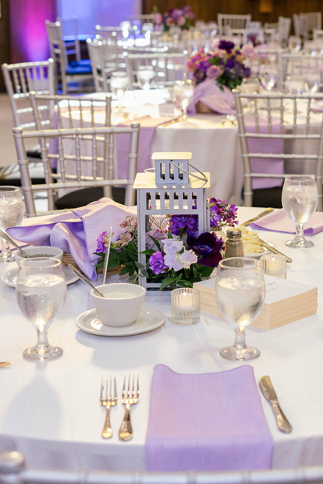 Eliana-Melmed-Photography-Chicago-LosAngeles-Jewish-WeddingPhotography-ElianaSklar-VenueDetails-00045