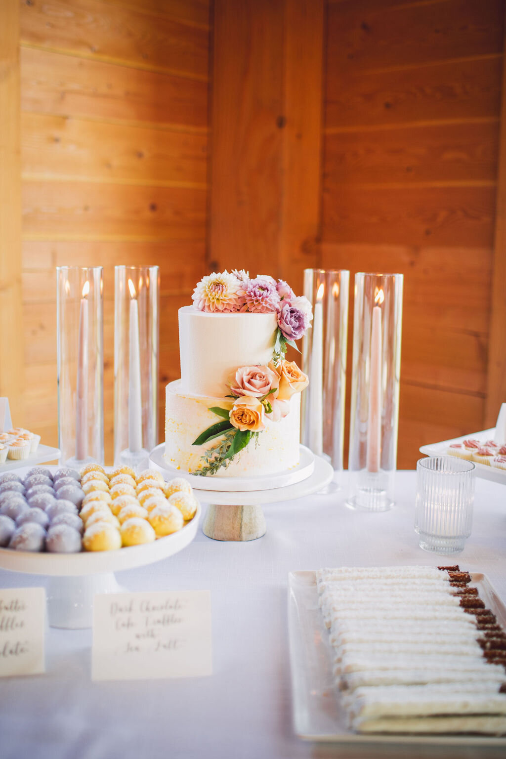 Lake House  Canandaigua Wedding Cake_Verve Event Co (1)