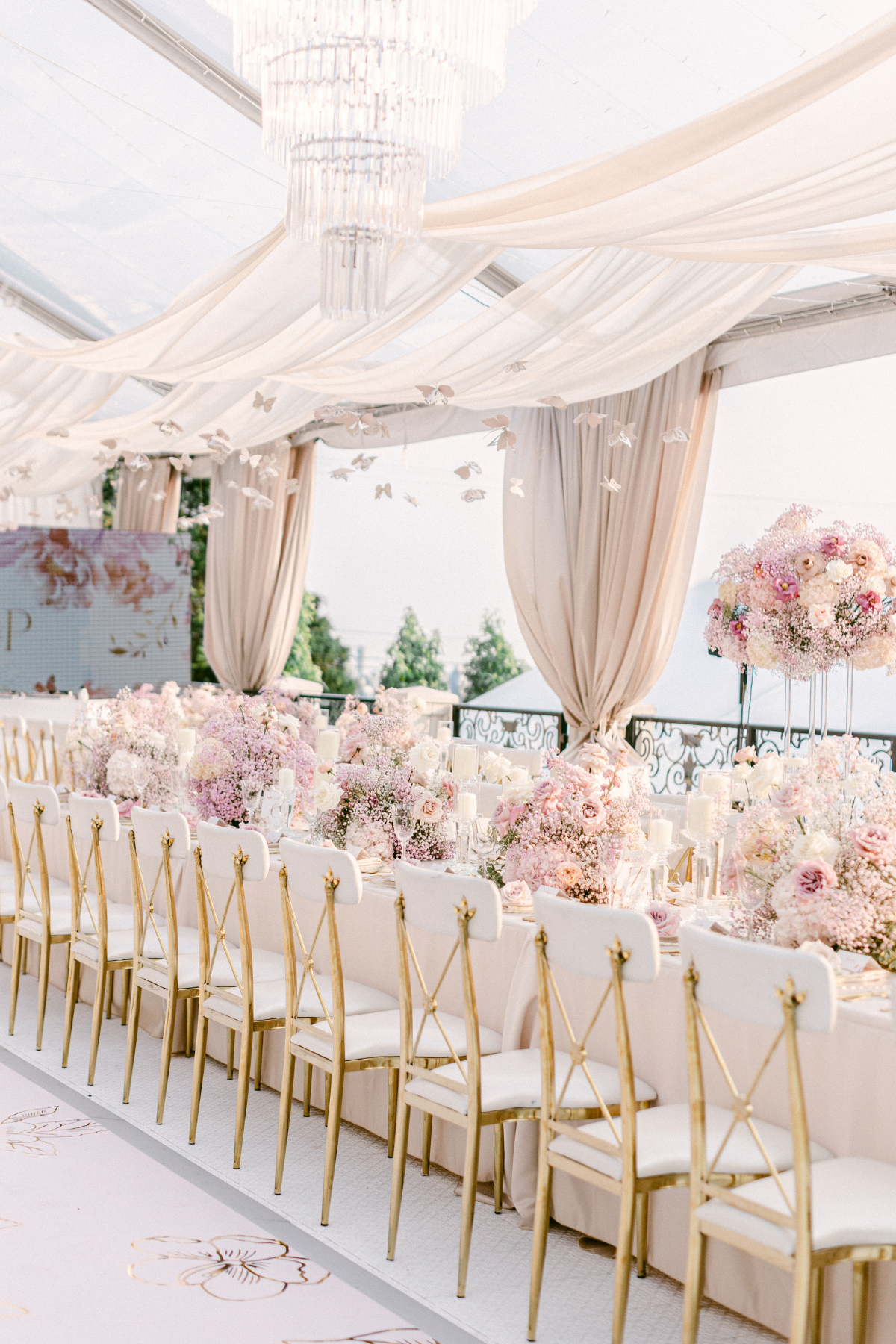 outdoor-wedding-reception-pink-purple-06
