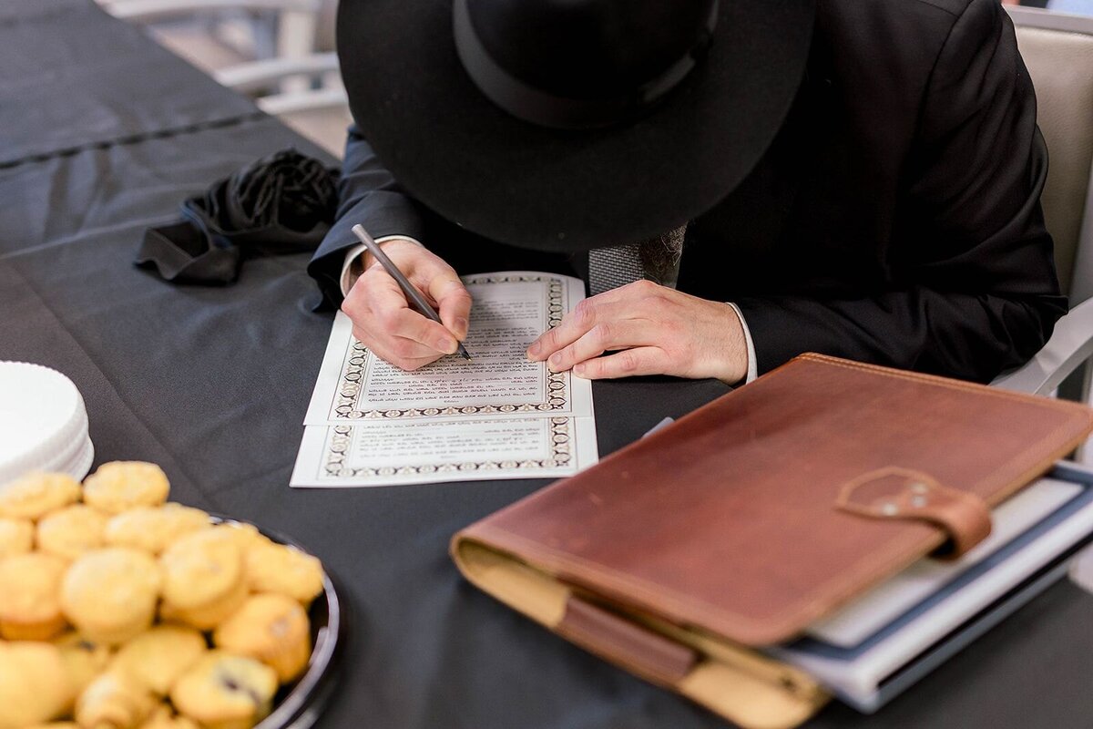 Eliana-Melmed-Photography-Chicago-LosAngeles-Jewish-WeddingPhotographer-CarmiKalman-Tisch-00049