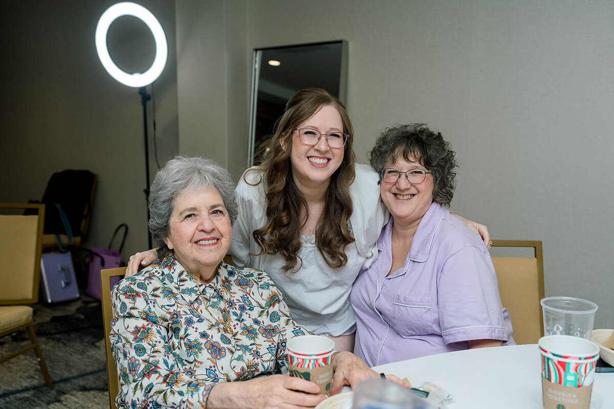 Eliana-Melmed-Photography-Chicago-LosAngeles-Jewish-WeddingPhotography-MargieReady-00003