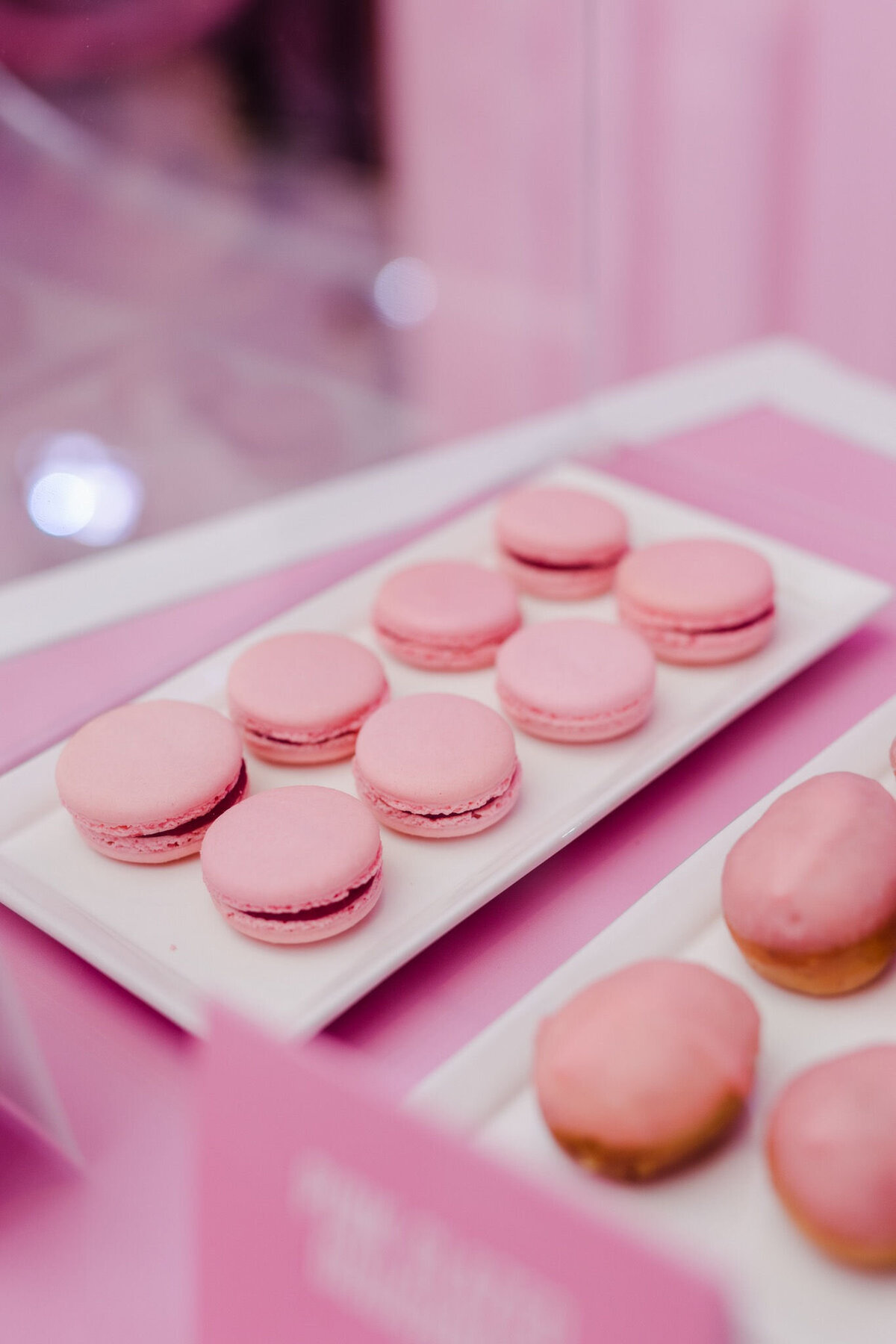 WedLuxe Show 2023 - Barbiecore Bakery photographed by Purple Tree Photography 19