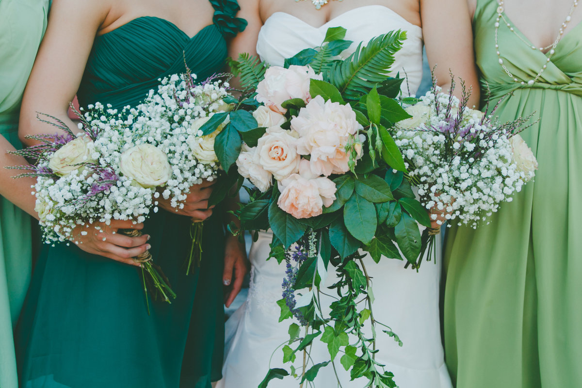 Lush green bride & bridesmaids bouquets