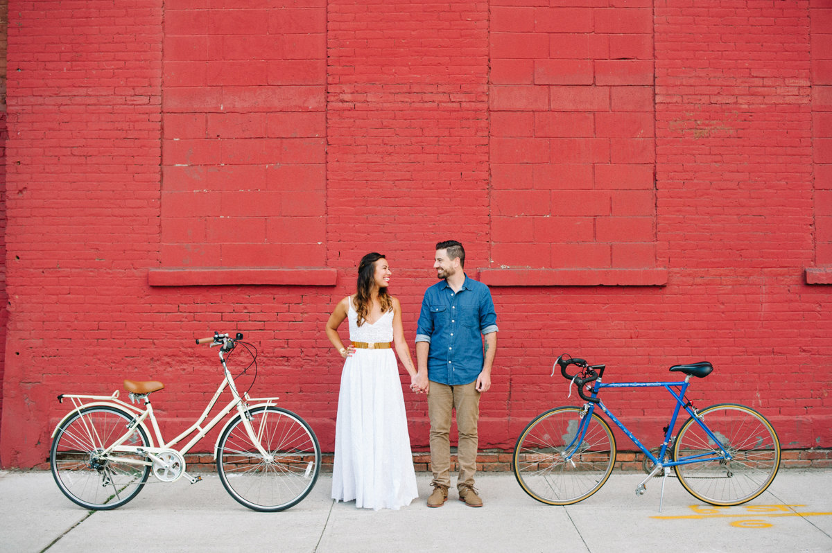 Bright and colorful summer engagement sesion in Brooklyn NY