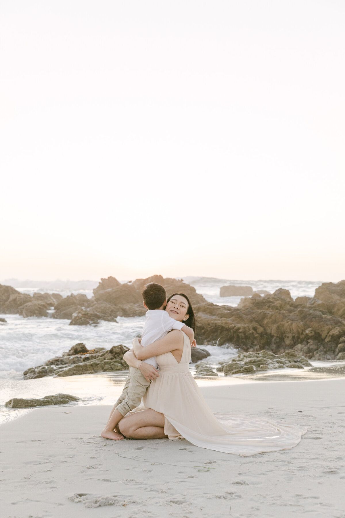 PERRUCCIPHOTO_PEBBLE_BEACH_FAMILY_MATERNITY_SESSION_115