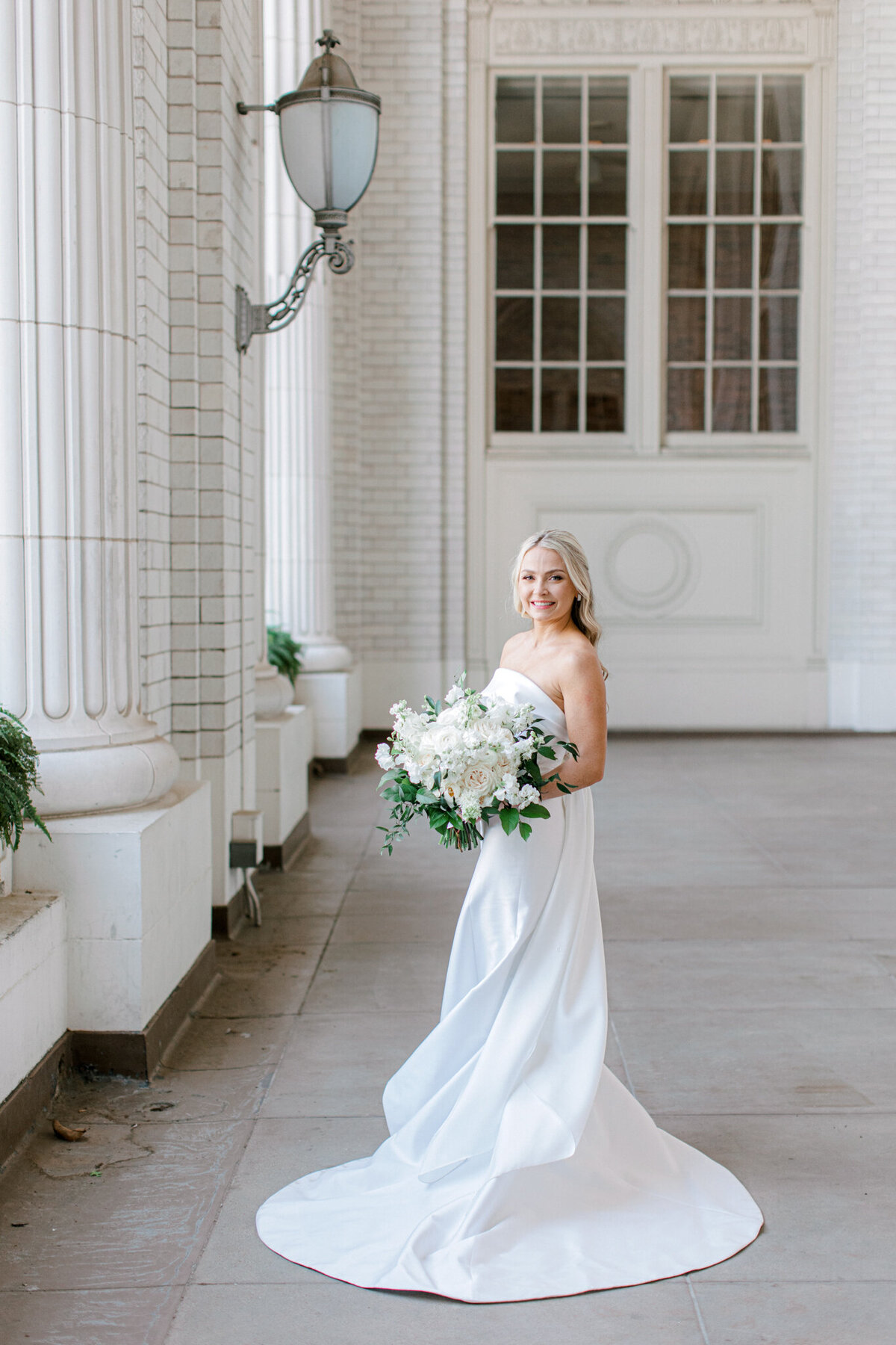 Madison & Michael's Wedding at Union Station | Dallas Wedding Photographer | Sami Kathryn Photography-76