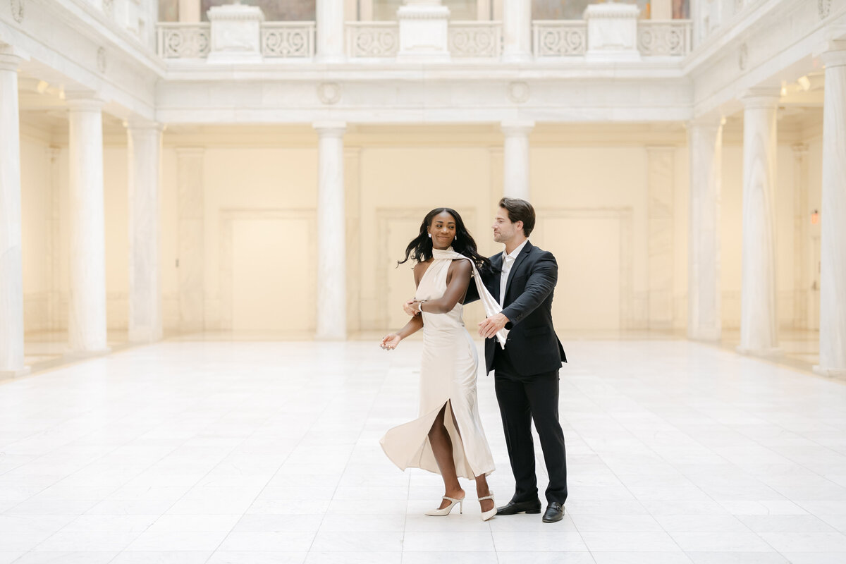 Downtown-Pittsburgh-Carnegie-Museum-Engagement-Photographers-Ashley Reed Photography-5