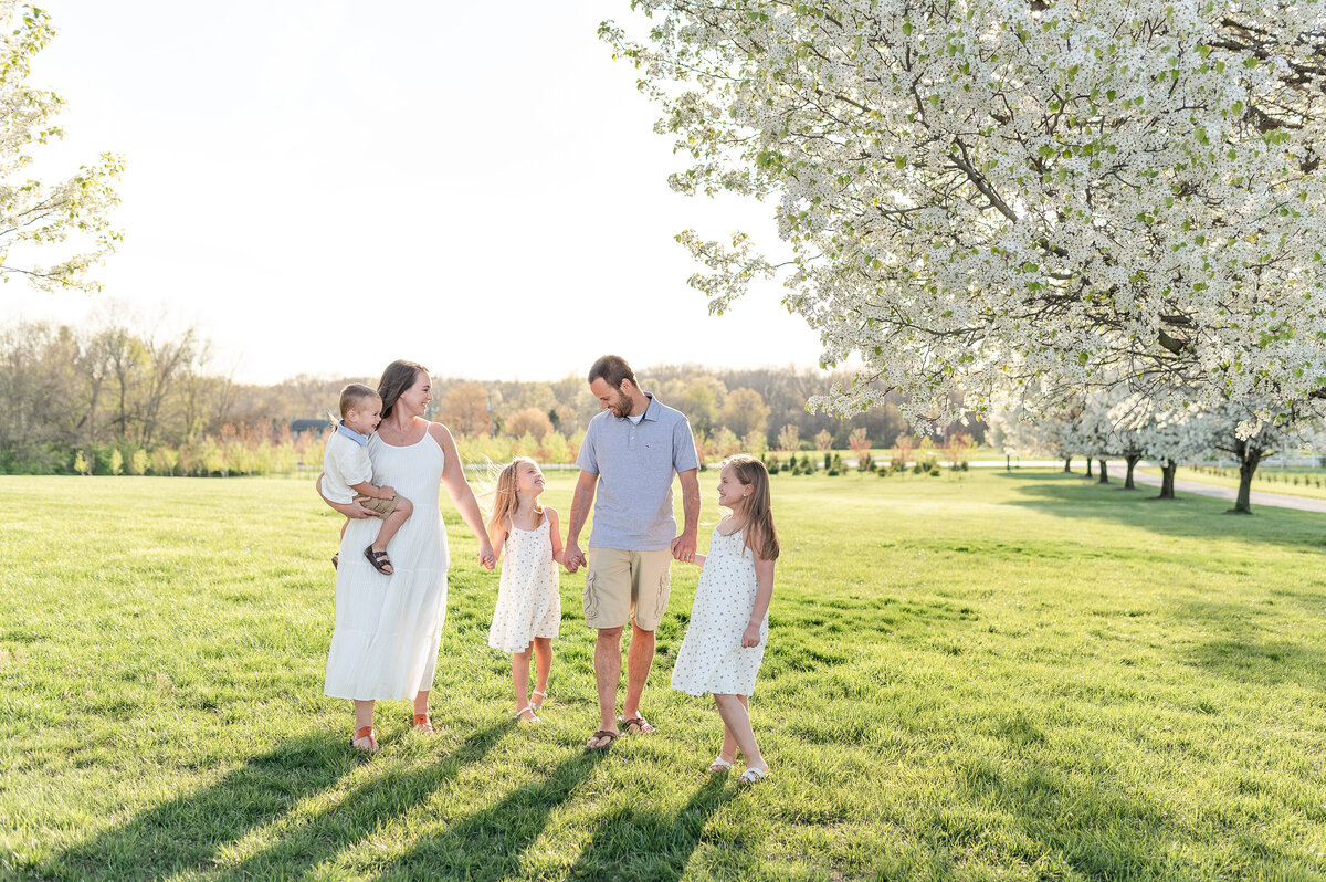 Spring Family Photos in Logansport, Indiana - Franklins-4