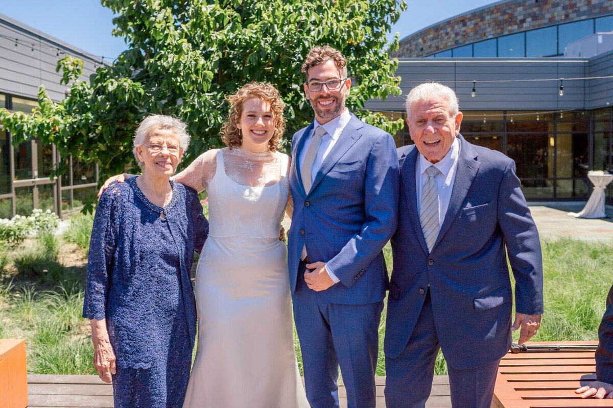 Eliana-Melmed-Photography-Chicago-LosAngeles-Jewish-WeddingPhotography-ShulaNoah-FamilyFormals-00113
