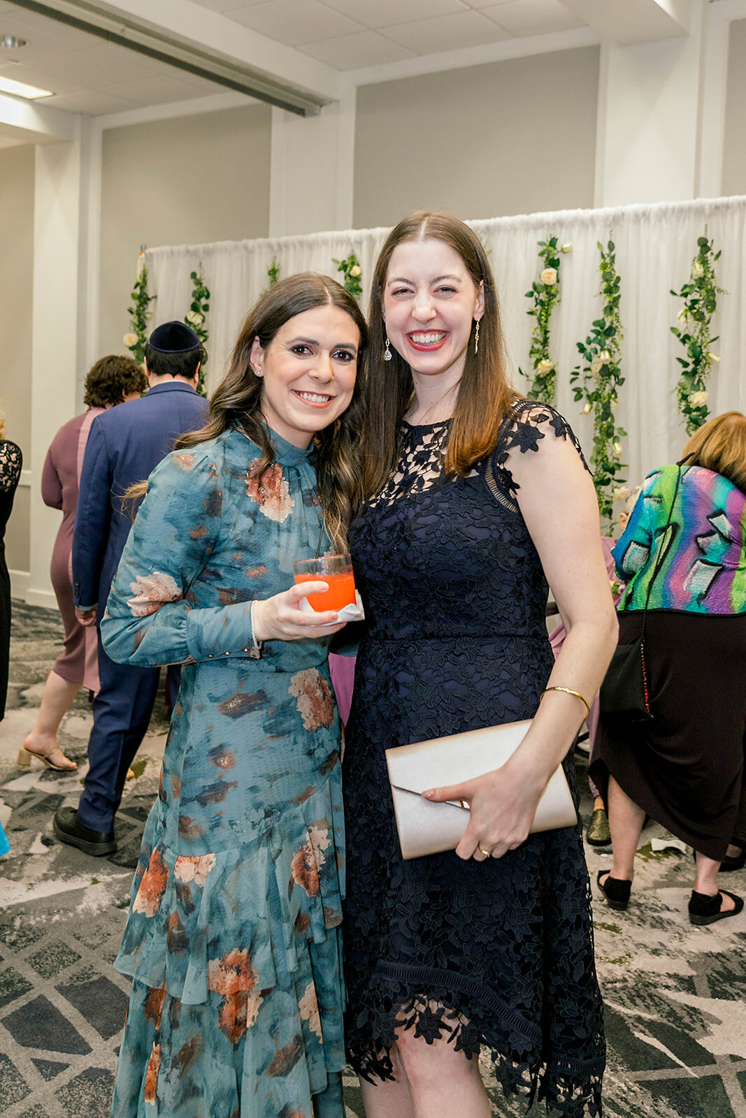 Eliana-Melmed-Photography-Chicago-LosAngeles-Jewish-WeddingPhotography-KabbalatPanim-00052