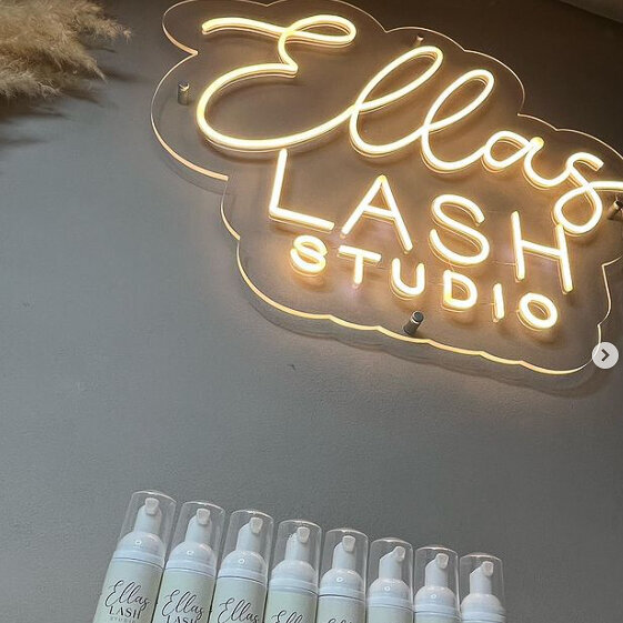 ellis-signs-custom-neon-lash-studio-sign-newcastle-gateshead-north-east