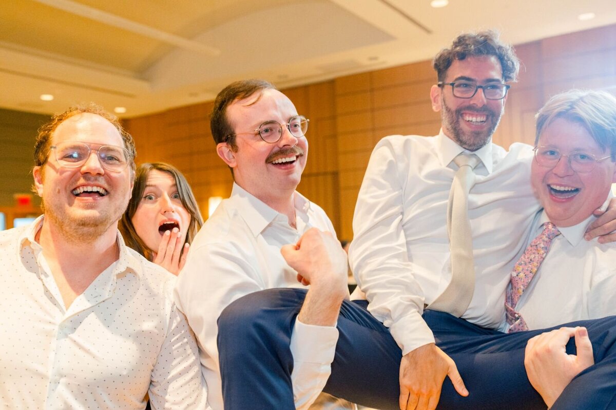 processed_ElianaMelmedPhotography_JewishWeddingPhotographer_ShulaNoah_Dancing-285