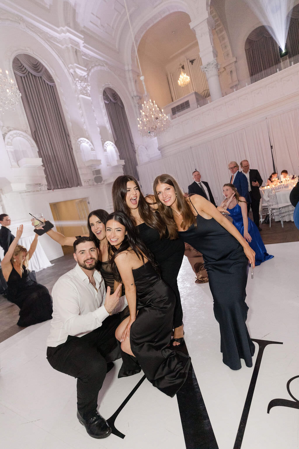 Maison Principale Luxury High end wedding | Reception wedding party photos | montreal wedding photographer