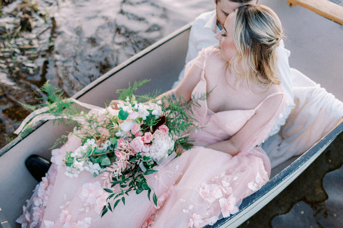 bride-and-groom-in-boat