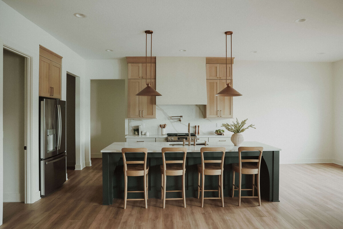 4108-Kitchen-Panora-Central-Iowa-Custom-Home-JRL-Builders-E23A8865