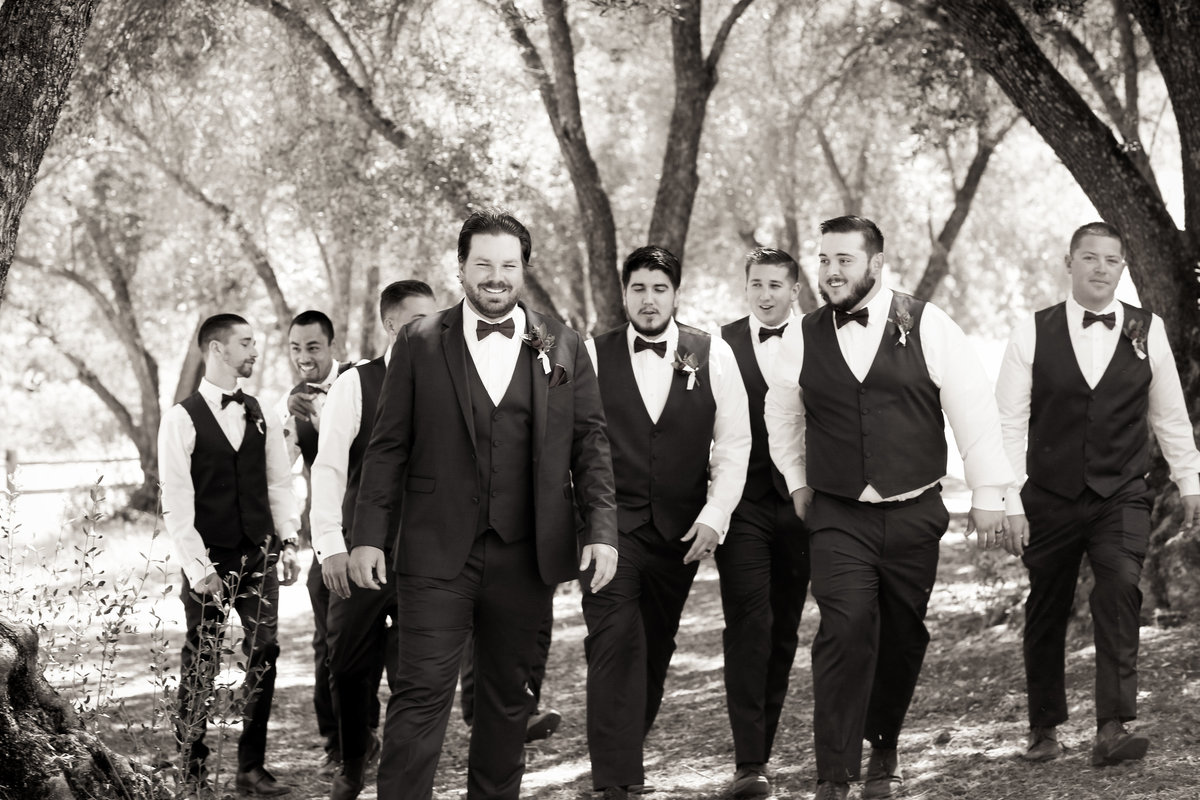 wedding_photography_bride_groom_Paso_robles_vintage_ranch_ca_by_tommy_of_cassia_karin_photography-102