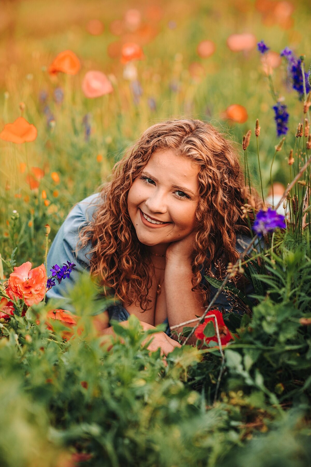 benton-senior-photographer-wisconsin-girl-wild-flower-field